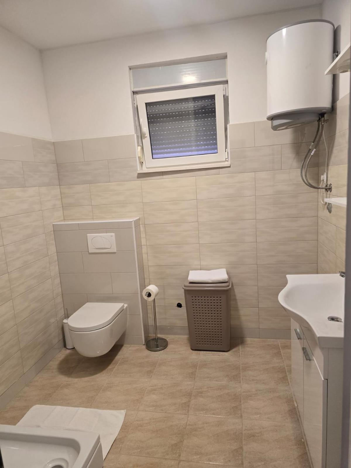 Apartment Anton Trogir Luaran gambar
