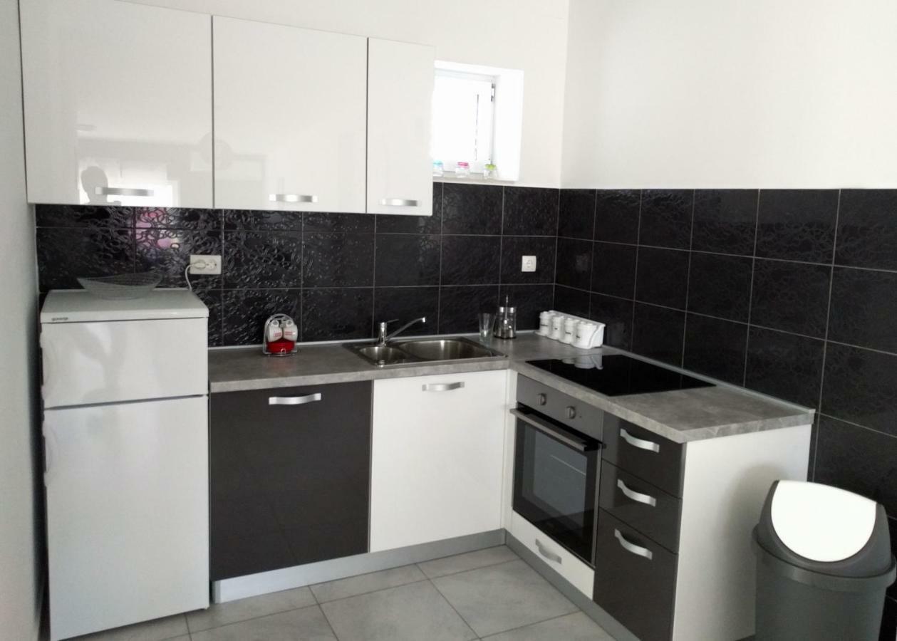 Apartment Anton Trogir Luaran gambar